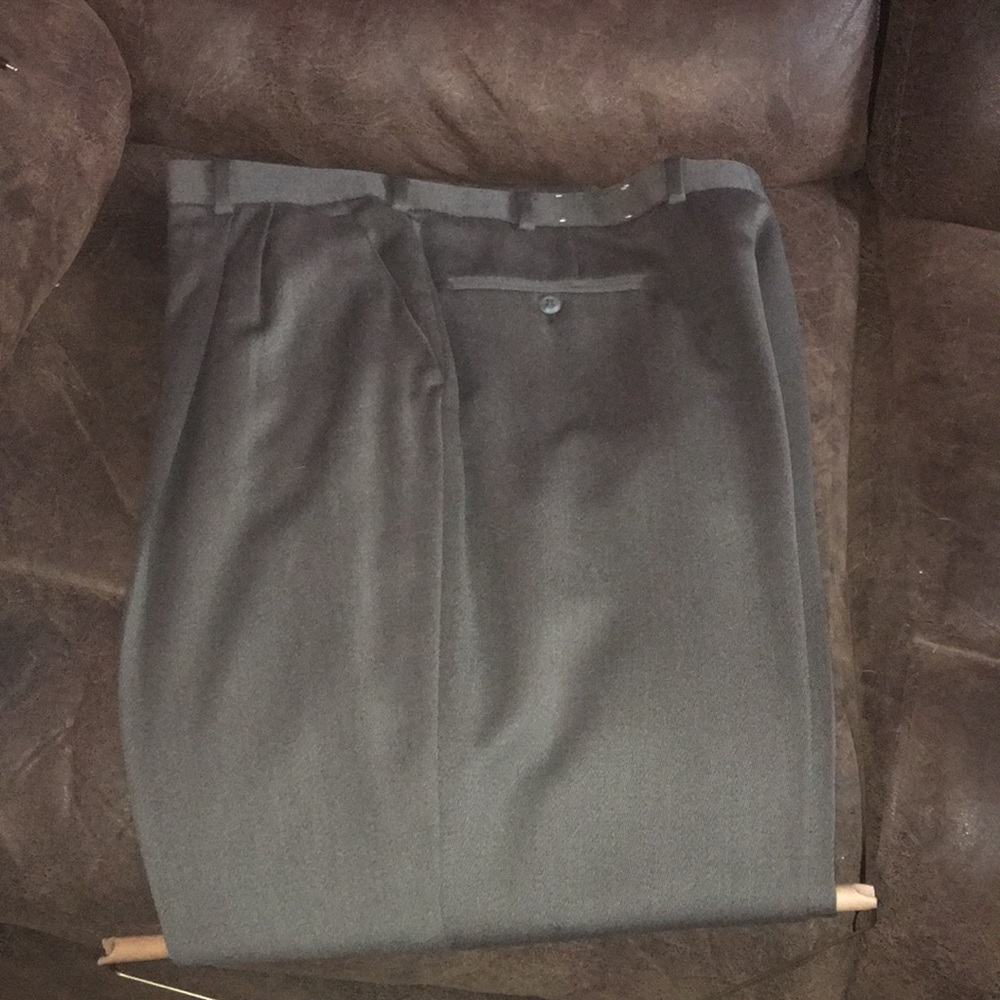 Men’s slacks - Picture 2 of 5